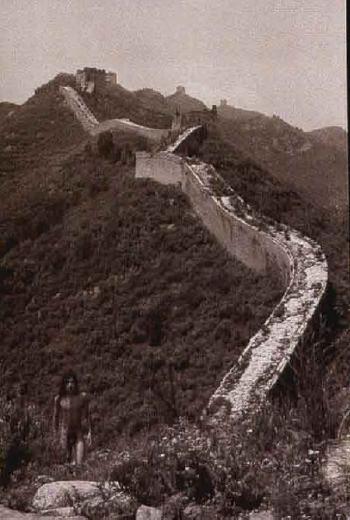 Fen-Ma Liuming walks the Great Wall by 
																			 Ma Liuming