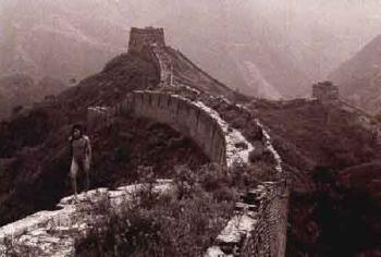 Fen-Ma Liuming walks the Great Wall by 
																			 Ma Liuming