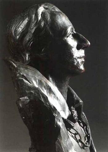 Bust of Sir John Gielgud as Hamlet by 
																	Agnes Yarnall