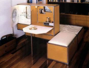 A to Z 1994 living unit customized for Leonora and Jimmy Belilty by 
																			Andrea Zittel