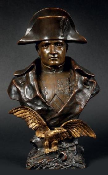 L'empereur Napoléon 1er en buste, portant la Légion d'honneur et la couronne de fer by 
																	O Ruffony