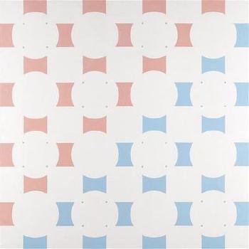 Induzione cromatica (bianco, rosato, azzurrato) e formale (stratificazione alternante dischi e quadri in primo piano) by 
																	Mario Ballocco