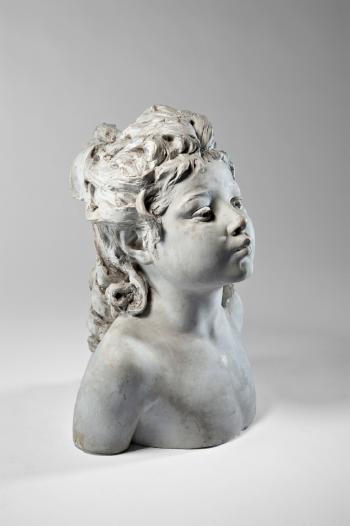 Busto di bimba con boccoli by 
																	Cesare Fantacchiotti