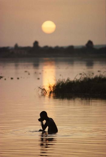 Niamey, Niger, 2001 by 
																	Steve Raymer