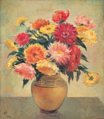 Flowers in vase by 
																	 Qiu Di
