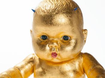 Golden Baby by 
																			Yao Jui-Chung