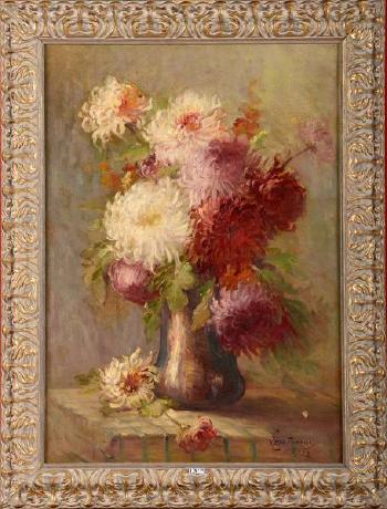 Vase de chrysanthèmes by 
																	Leopold Tastenoe