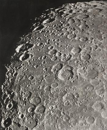 Moon's surface from Photographie lunaire by 
																			Pierre Puiseux