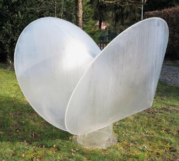Große Plastik by 
																	Hannes Neuner