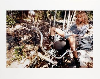 Portfolio Kate Moss by 
																			Inez van Lamsweerde