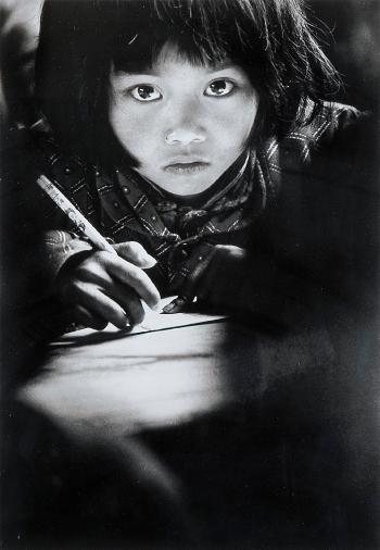 The Hope Project I (Big eyes) by 
																	 Xie Hailong