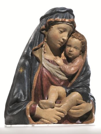 Madonna col Bambino protetto dal manto by 
																			Lorenzo Ghiberti