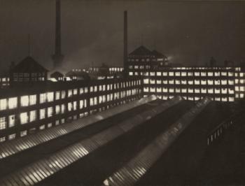 Ohne Titel (Fabrikgebäude Bei Nacht) by 
																	Alfred Tritschler