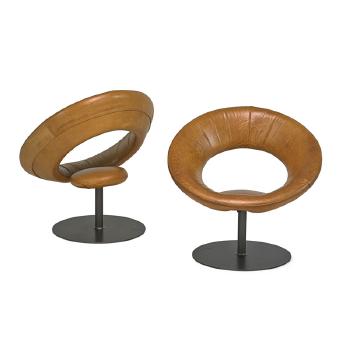 Anel Chairs by 
																			Ricardo Fasanello