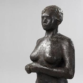 Kvindefigur (Female figure) by 
																			Astrid Noack