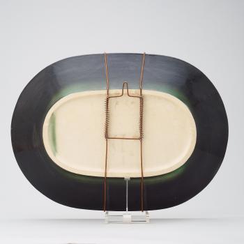 A Dish by 
																			Birger Kaipiainen
