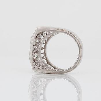 A brilliant-cut diamond ring by 
																			 Dahlgren & Co