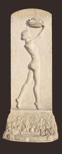 Une femme nue de profil tenant dans ses mains une corbeille de fruit by 
																			Georgette Agutte