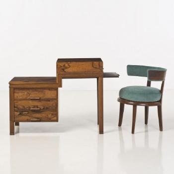 Bureau et fauteuil by 
																	Carl Horvik
