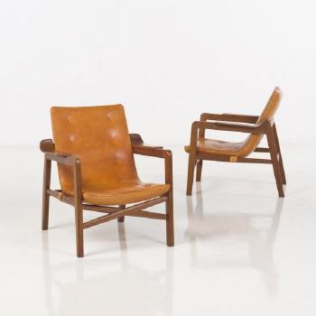 Paire de fauteuils by 
																	Gustav Bertelsen