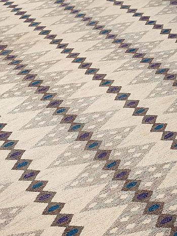 Tapestry weave by 
																			 Svensk Hemslojd