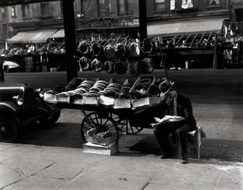 Hat Seller, Lower East Side by 
																	 Underwood & Underwood