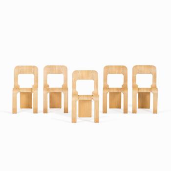 5 Stacking Chairs 'Esse' by 
																			Gigi Sabadin