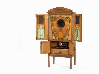 Klingsor Gramophone Cabinet by 
																			 Krebs & Klenk