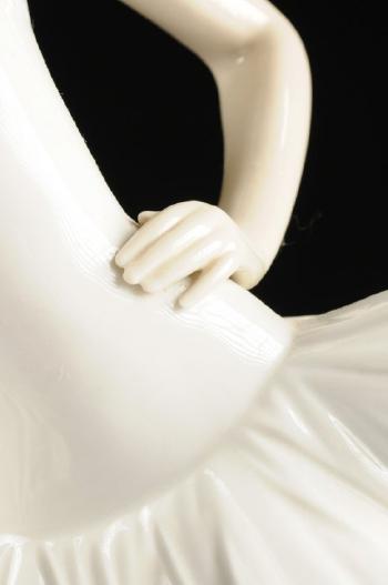 Romance by 
																			 Lladro