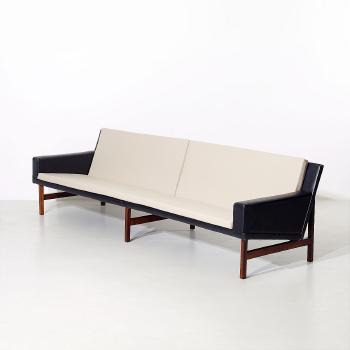 soffa by 
																			Sven Ellekjaer