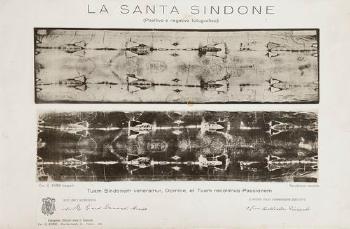La Santa Sindone (positive et négative) by 
																	Giuseppe Enrie