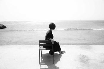 La solitude, Mer Caspienne by 
																	Maya Baghirova