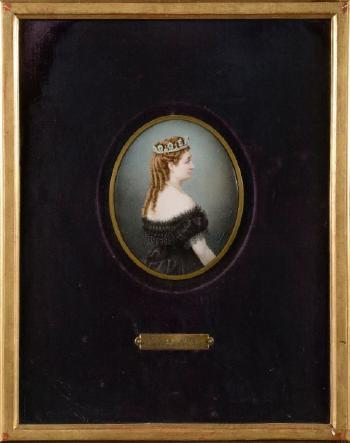Portrait de l'Impératrice Eugénie, de trois-quarts vers la droite, en robe de grand soir de taffetas noir bordé de dentelles de Chantilly by 
																	Lucie Jacta