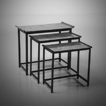 Modèle 423, suite de trois tables encastrables by 
																			Nils Fougstedt