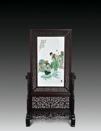 A Gucai plaque by 
																	 Zhou Xiaojuan