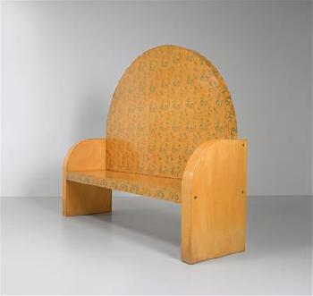 An 'Albagia' settee by 
																			Gianni Ruffi