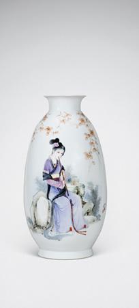 A Vase by 
																	 Tu Shaobo