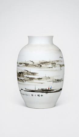 A Vase by 
																	 Xiong Guohui