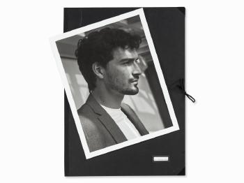 Mats Hummels by 
																			Vincenzo Laera