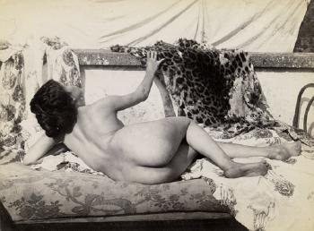 Reclining Female Nude by 
																	Vincenzo Galdi
