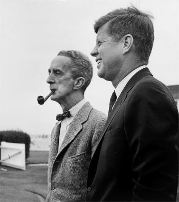 Norman Rockwell Und John F. Kennedy, Hyannisport, MA by 
																	Clemens Kalischer