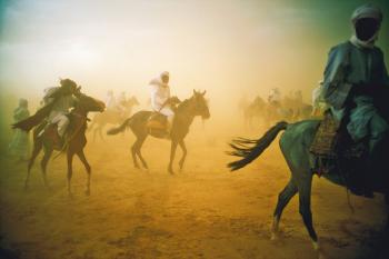 
Les cavaliers, Tchad by 
																	Pascal Maitre