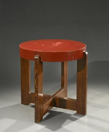Table ronde de salon moderniste by 
																	Andre Ducaroy