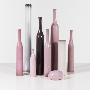 Vases et galet by 
																	Jacques and Dani Ruelland