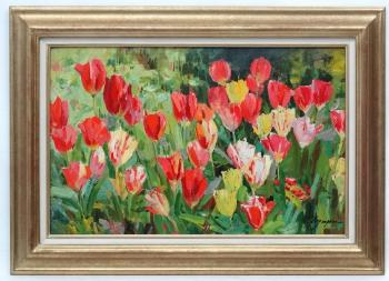 Red tulips by 
																			Nikolai Tchouprina
