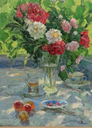 Still life with peonies and apples by 
																			Nikolai Tolkounov