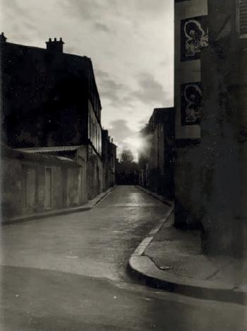 Rue au lever du jour by 
																	Nicolas Yantchevsky
