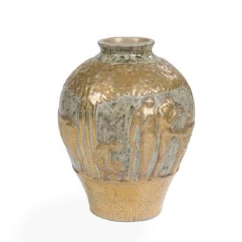 Scène mythologique Vase by 
																	Ernesto Canto da Maya