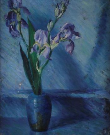 Vase d'iris by 
																	Katherine Maccausland