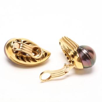 Ridged open paisley Tahitian pearl ear clips by 
																			Christopher Walling